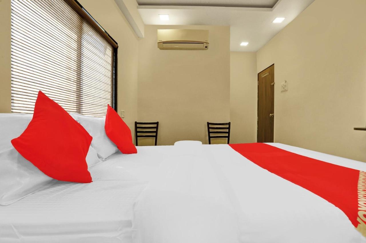 Hotel O Nandi Palace Lodging And Boarding Ulhasnagar Экстерьер фото
